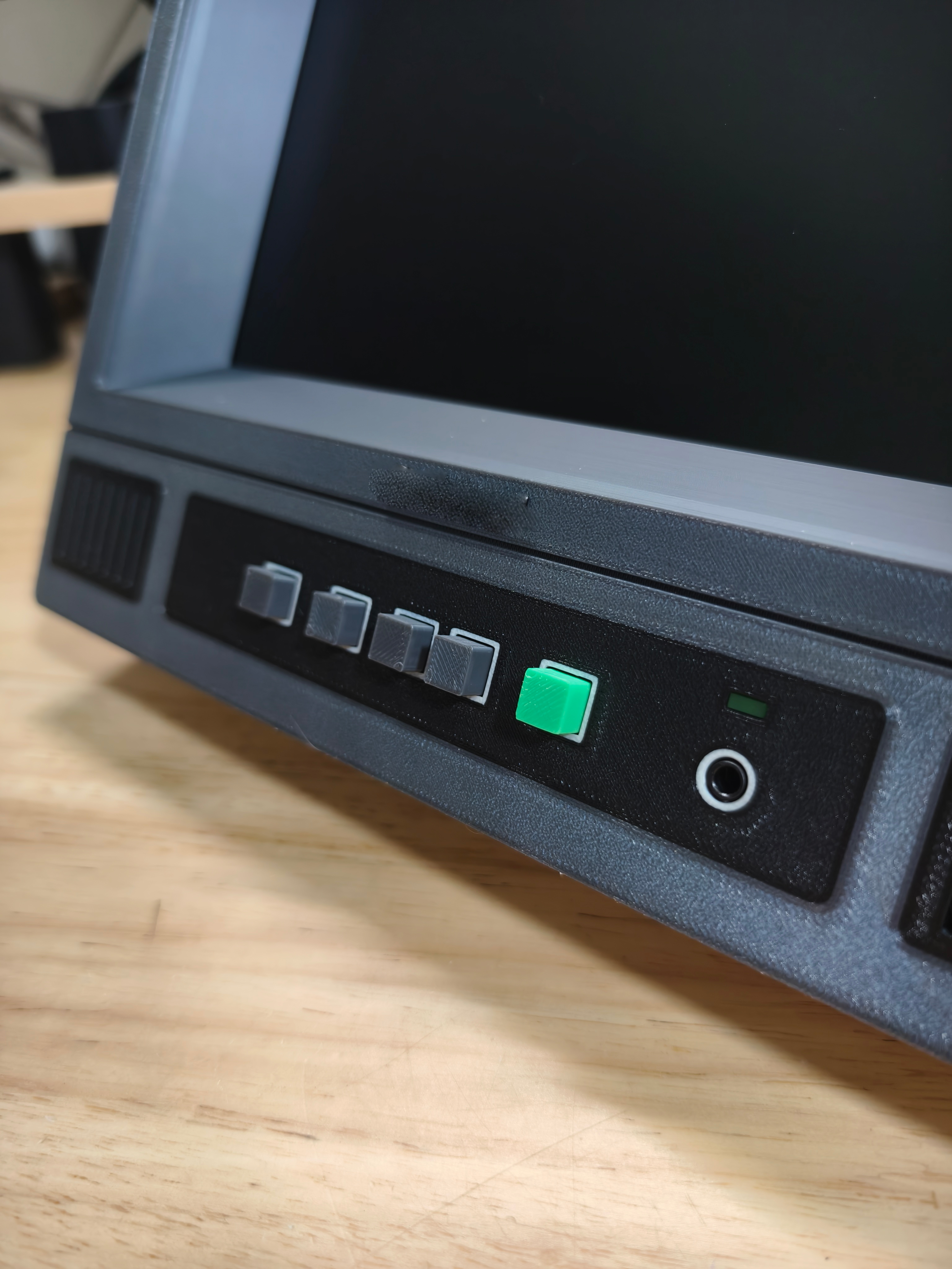 CRT Monitor Style 10.4 InchRet - đánh giá và giá Arcade Vibes